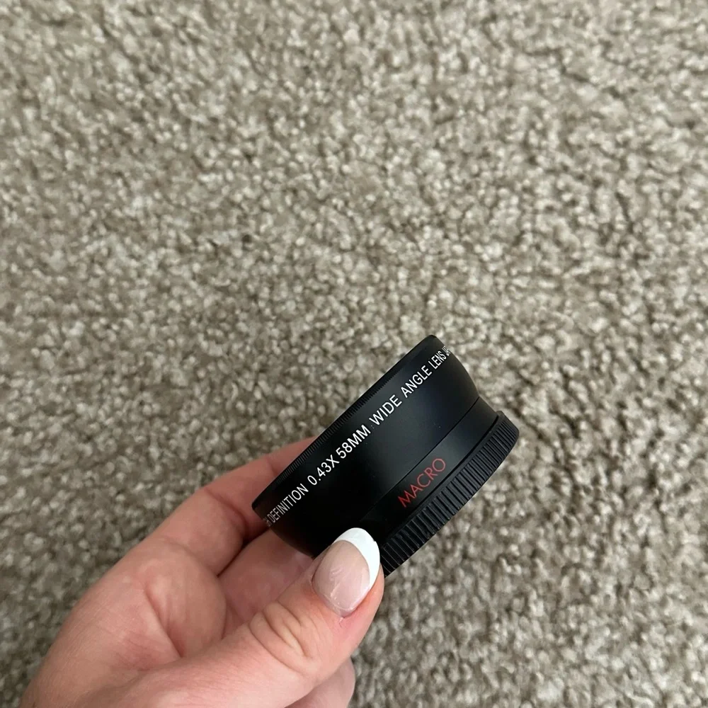 Canon Rebel T2i DSLR Camera